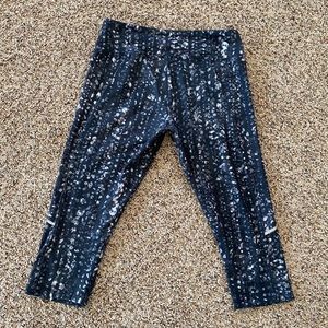 Marika Capri Leggings